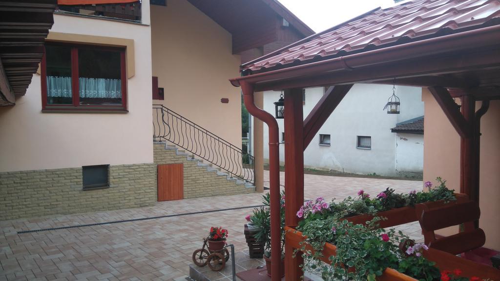 Apartamento Domino Korytné Exterior foto