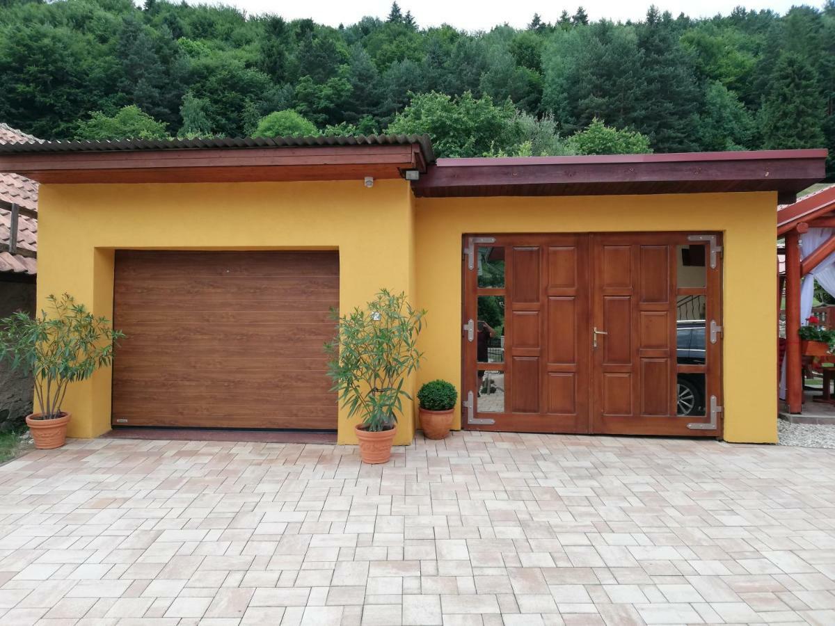 Apartamento Domino Korytné Exterior foto